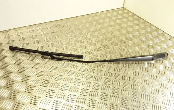 Volkswagen Polo V 6R Front wiper blade arm