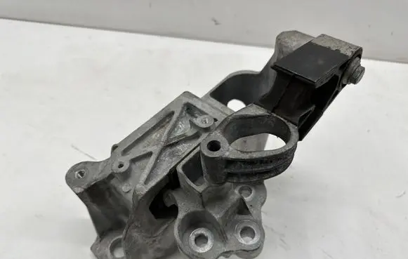 Ford Focus Engine mount bracket JX616F012JE