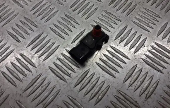 Renault Megane I Air pressure sensor 7700101762