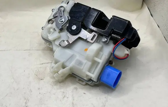 Volkswagen Caddy Rear glass lock/latch C469 3B1837016CQ