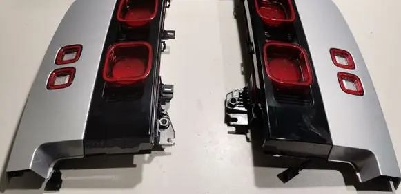 Land Rover Defender Rear/tail lights set L8B213405A L8B213405B L8B213404A