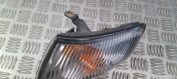 Mazda 626 Front indicator light