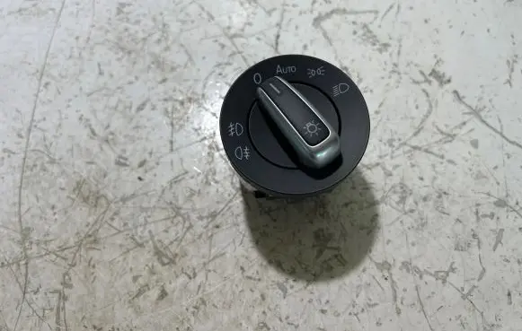 Volkswagen Amarok Light switch 3C8941431A 3305