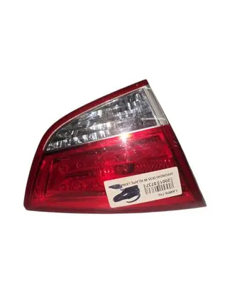 Tailgate rear/tail lights