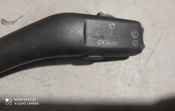 Volkswagen Caddy Wiper control stalk 1K0953519A