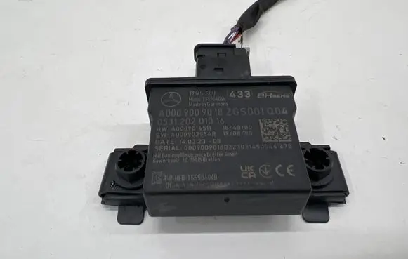 Mercedes-Benz CLA C118 X118 Tire pressure control unit A0009009018