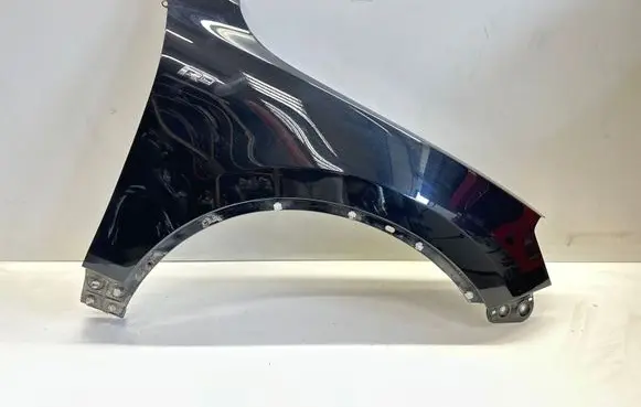 Volkswagen Touareg II Fender 7P6821106D