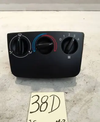 Ford Fiesta Climate control unit 96FP19A522DA