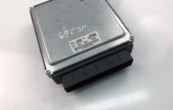 Ford Mondeo Mk III Engine control unit/module 6S7112A650FB