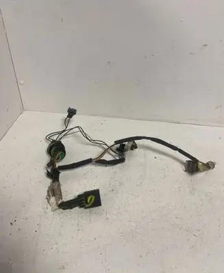 Volvo XC70 Headlight/headlamp wiring loom/harness 89070533