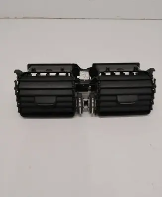 Volvo XC60 Dash center air vent grill 06777001