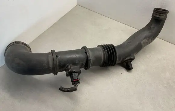 Peugeot Boxer Turbo air intake inlet pipe/hose 1349909080