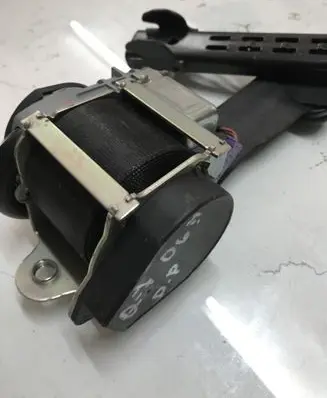 Audi Q7 4L Front seatbelt