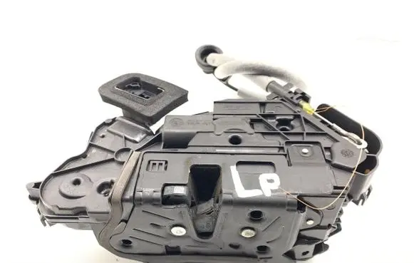 Volkswagen Caddy Front door lock 5TB837015B