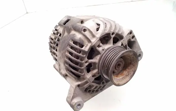 Volkswagen PASSAT B5 Generator/alternator 058903016E