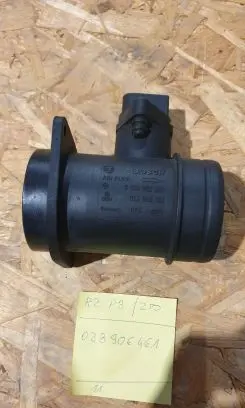 Audi A6 S6 C5 4B Mass air flow meter 028906461