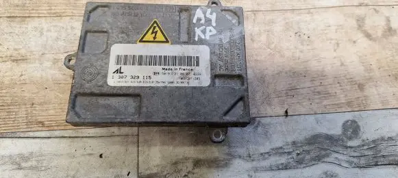 Audi A4 S4 B7 8E 8H Headlight ballast module Xenon 1307329115 10EEG071203 9445019