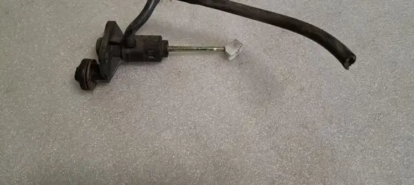 Volkswagen PASSAT B5.5 Clutch master cylinder 8E1721401F