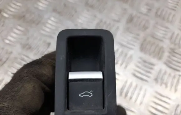 Audi Q5 SQ5 Tailgate opening switch 4M0959831A