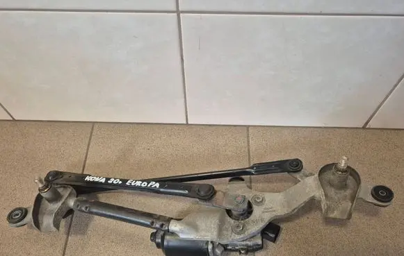 Hyundai Kona I Front wiper linkage and motor 98110C1950