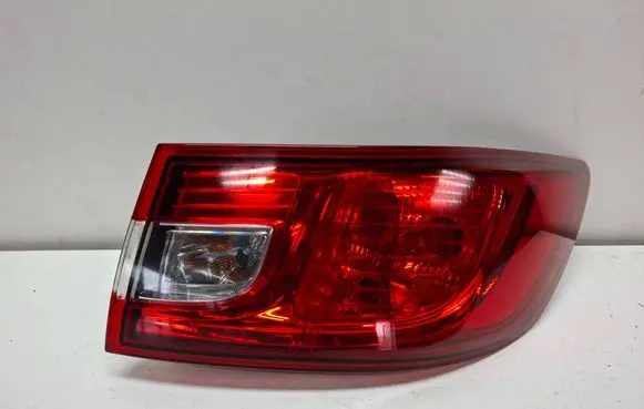 Renault Clio IV Rear/tail lights S27639818 265509846R
