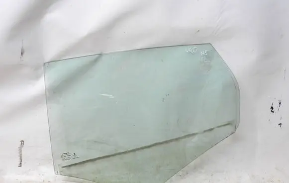Volvo V40 Cross country Rear door window glass 43R-00048 E000292 DOT24M189AS2