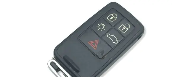 Volvo S60 Ignition key/card 8676873