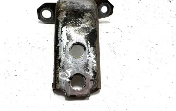 Suzuki Vitara (LY) Front door upper hinge 7A23