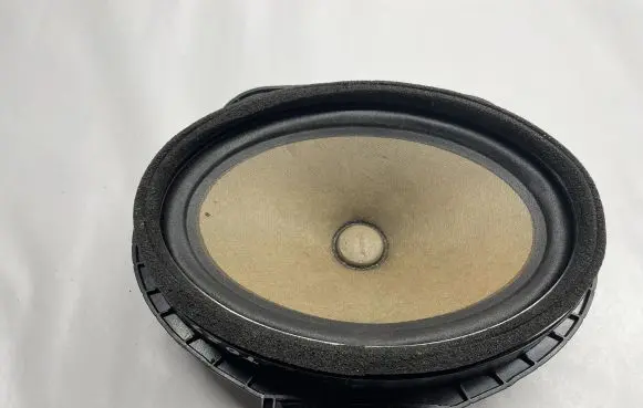 Chevrolet Camaro Front door speaker YH15328375400000
