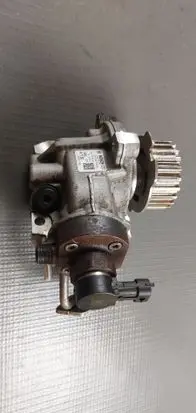 Peugeot Partner III Fuel injection high pressure pump 9817903080