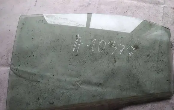 Honda Accord Rear door window glass as2