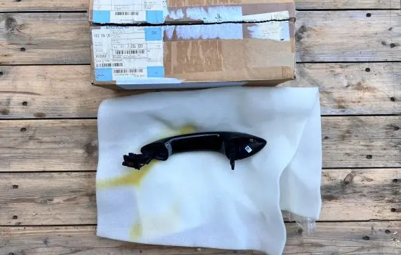 BMW 5 F10 F11 Front door interior handle 51217231930 7231930