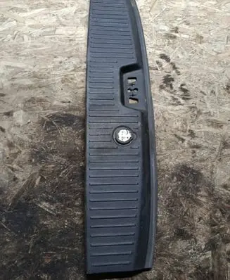 Ford Courier Trunk/boot sill cover protection ET76R40352ADW
