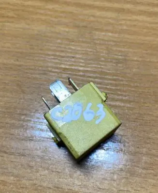 Mercedes-Benz A W169 Other relay A0025421419 C2063