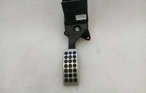 Aston Martin Vanquish V12 Accelerator throttle pedal 1R12382240AC