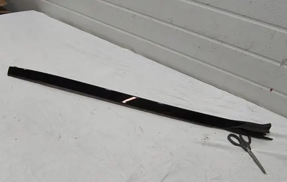 BMW X5M G05 F95 Windshield trim 7463528