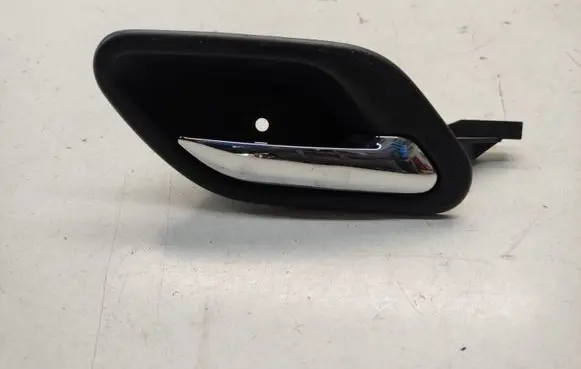 BMW 5 E39 Front door interior handle 8226050