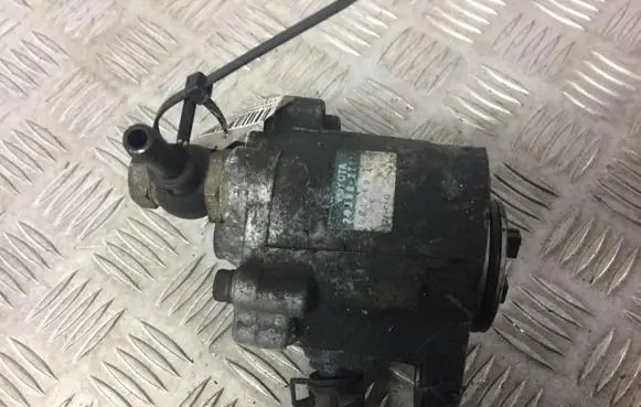 Toyota Avensis T220 Vacuum pump 2930027010 29300-27010