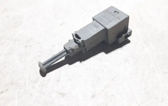 Volkswagen Golf IV Brake pedal sensor switch 1J0945511A