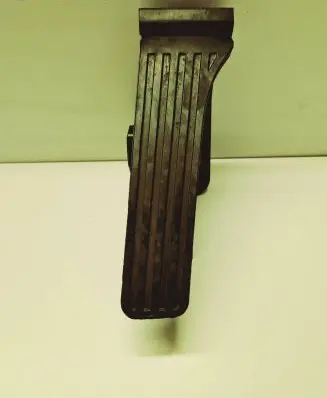 Mercedes-Benz S C217 Accelerator throttle pedal A2223000900 A2043000082