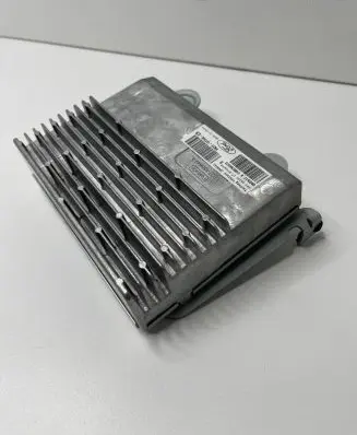 Ford Mustang VI Sound amplifier FR3T18T806CR FR3T18B849A E100V79N0273