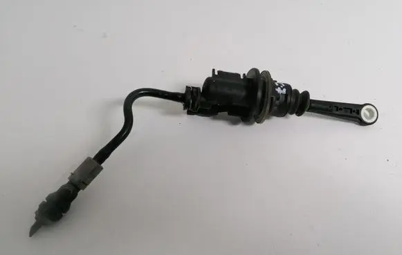 Clutch slave cylinder