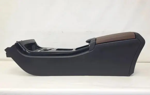 Mercedes-Benz A W177 Center console