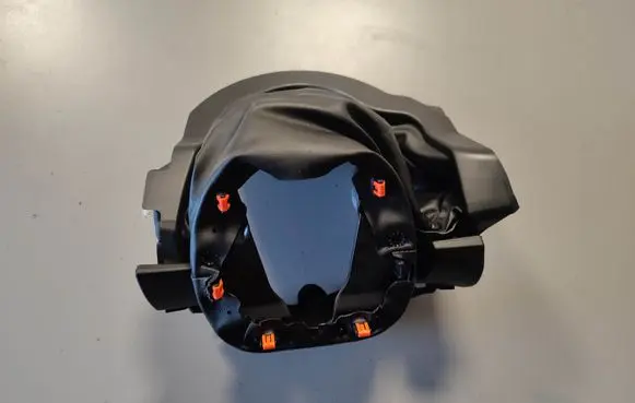 Steering wheel column trim