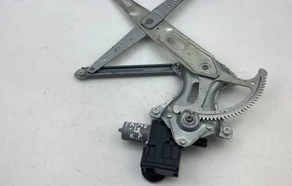 Toyota Prius Prime Front door window regulator with motor 8572047140 0620203902