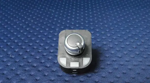 Audi A3 S3 8V Wing mirror switch 8V0959565C