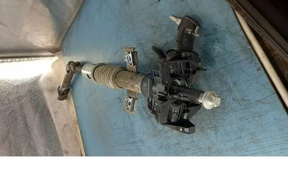 Opel Astra G Steering wheel column trim