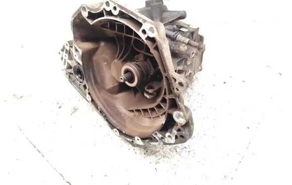 Opel Meriva A Manual 5 speed gearbox 55355489
