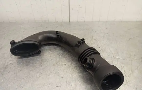 BMW 5 E60 E61 Turbo air intake inlet pipe/hose 7786013 10866710