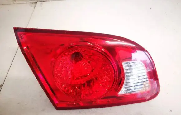 Hyundai Santa Fe Tailgate rear/tail lights 924052b000 92405-2b000